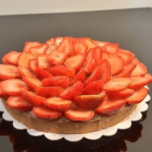 Çilekli Tart 8 Kişilik