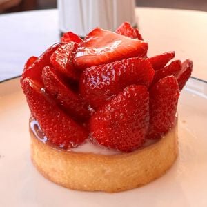 Çilekli Tart