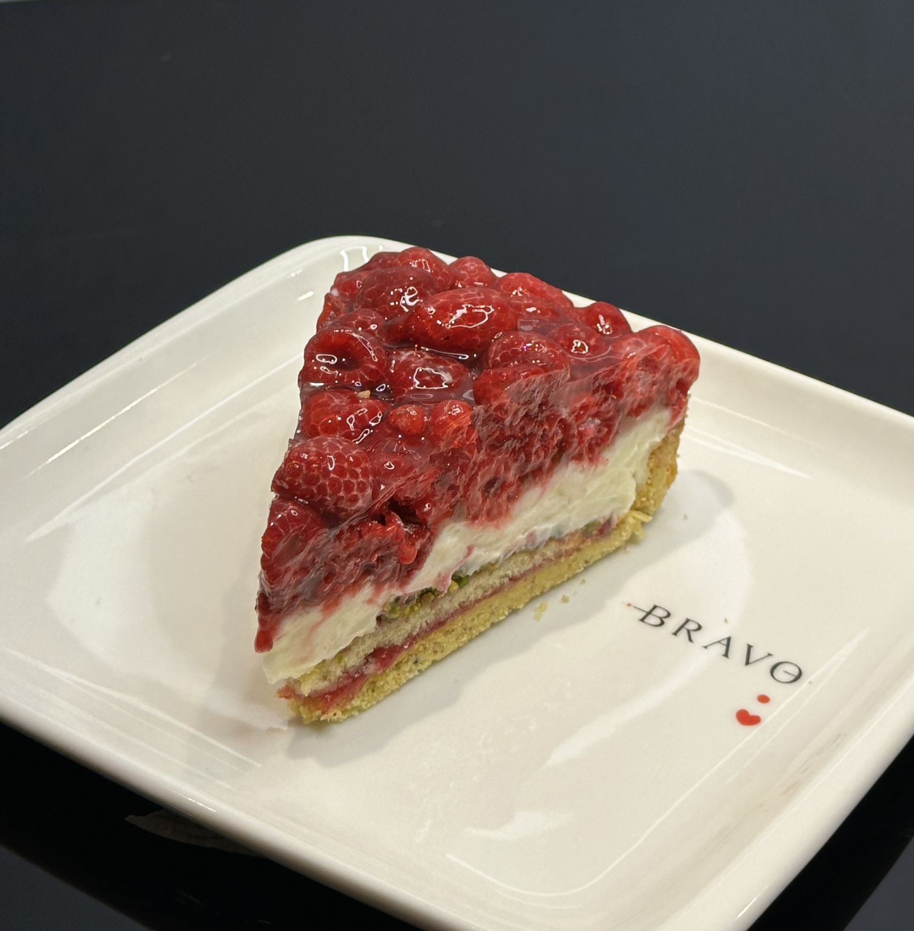 Frambuazlı Böğürtlenli Flan