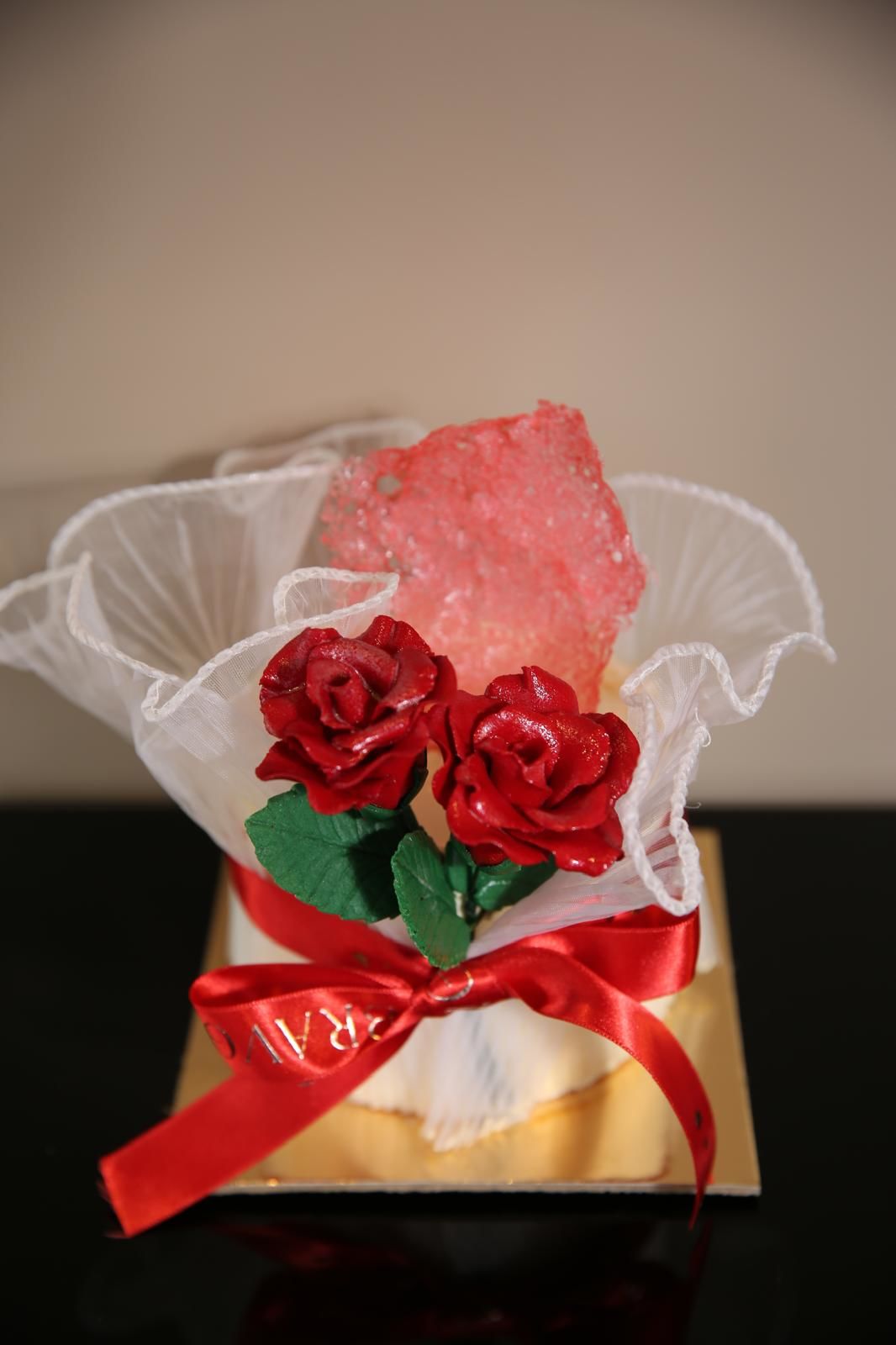 Çilek Badem Sevgililer Günü Özel