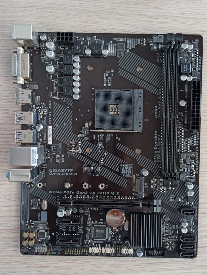 Gigabyte GA-A320M-H AMD A320 3200 MHz (OC) DDR4 Soket AM4 mATX Anakart