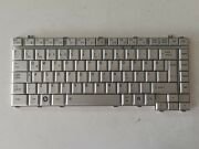 Toshiba A200 KLAVYE GÜMÜŞ PK1301801J0 MP-06866TQ-6983 K000049600