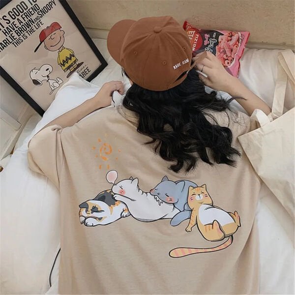 Bej Lazy Cats (Unisex) T-Shirt
