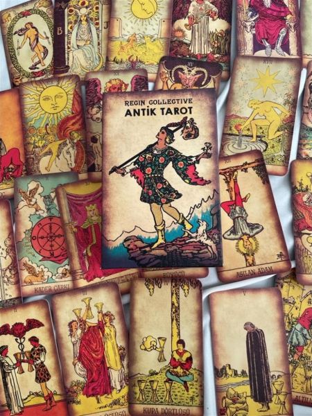 78 Antik Tarot Kartı ve Başlangıç Tarot Kitabı