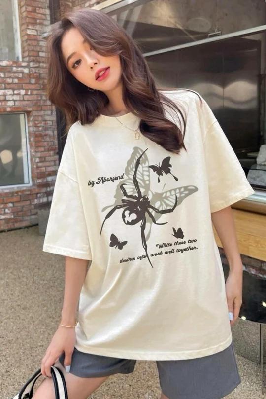 Bej Unisex Butterfly Spider Graphic Print T-Shirt