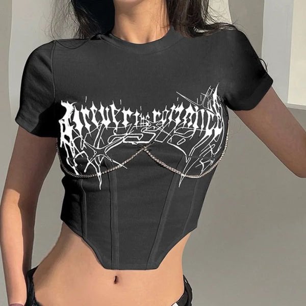 Siyah Zincir Detaylı Üçgen Kesim Gothic Yarım T-Shirt