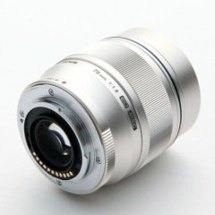 Olympus M.Zuiko Digital ED 75mm f/1.8 Lens (Silver)