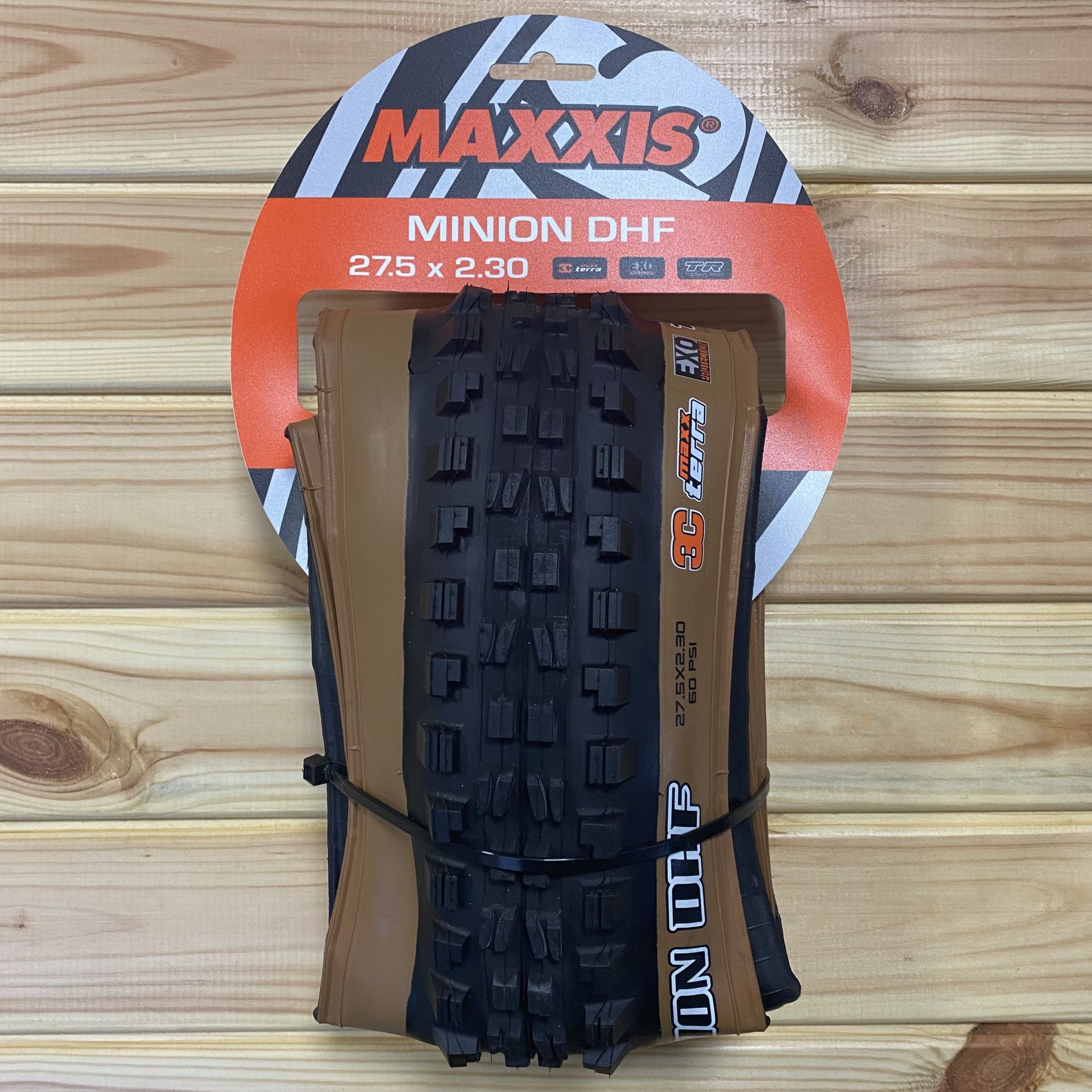 Minion dhf hot sale skinwall 27.5