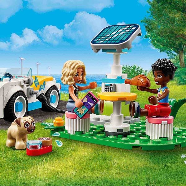 LEGO Friends Elektrikli Araba ve Şarj İstasyonu LFR-42609 Oyuncak Seti