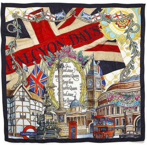 The Glorious Reign - 90x90 - 100% Silk - Scarf