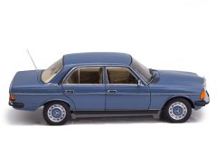 1:18 1980 Mercedes Benz 200 (W123)
