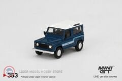 1:64  Land Rover Defender 90 County Wagon