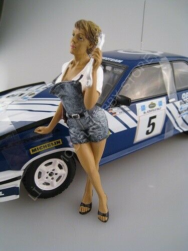 1:18 American Diorama Lady Mechanic Sofie 23859