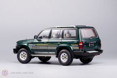 1:18 1990 Toyota Land Cruiser J8