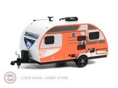 1:64 2016  Winnebago  Winnie Drop