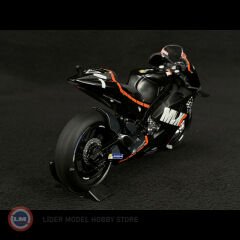 1:18 2016 Yamaha YZR-M1 #25 Movistar Yamaha Motosiklet