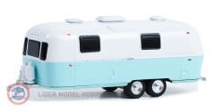 1:64 1971 Airstream Double-Axle Land Yacht Safari -- Custom White and Seafoam Hitched Homes Series 13