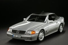 1:18 1989 Mercedes Benz 500 SL R129