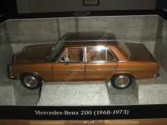 1:18 1968 Mercedes Benz 200 W114/W115