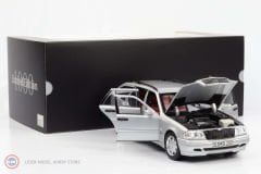 1:18 Norev 1997 Mercedes Benz C200 W202 T Models (S202)