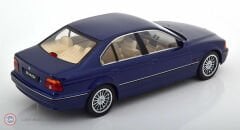 1:18 1995 BMW 5 serisi 540i E39 Sedan