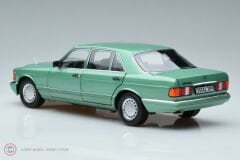 1:18 1991 Mercedes Benz S Class 560 SEL W126