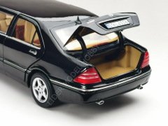 1:18  2000 Mercedes Benz S Class S600 V220 Pullman