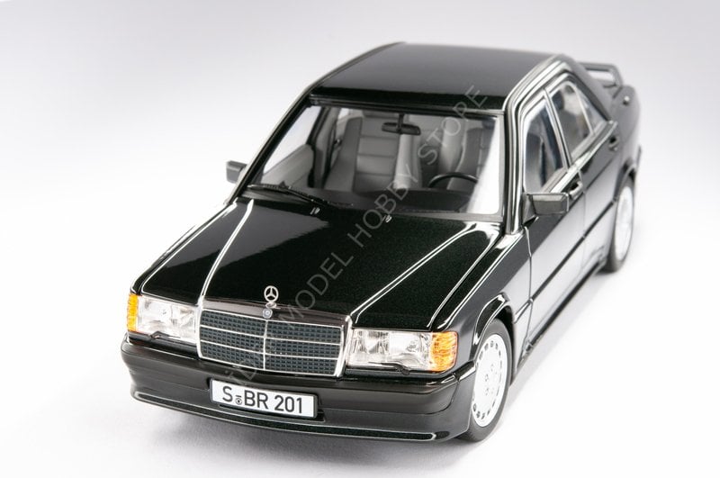 1:18 1986 Mercedes Benz 190E 2.3-16 W201