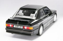 1:18 1986 Mercedes Benz 190E 2.3-16 W201