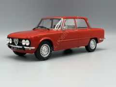 1:18 1974 Alfa Romeo Giulia Nuova Super