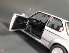 1:18 1974 BMW 2002 Turbo