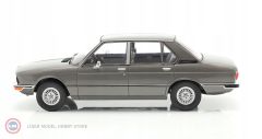 1:18 1973 BMW 5er (E12)