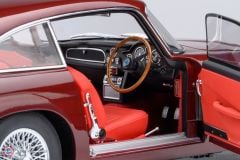 1:18 Autoart Aston Martin DB5 Dubonnet Rosso