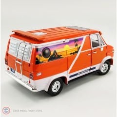 1:18 1976 Chevrolet G-series Van Good Times Machine