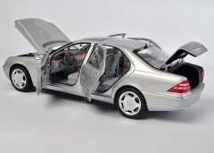 1:18 1999 Mercedes Benz S Class S600 V12 W220