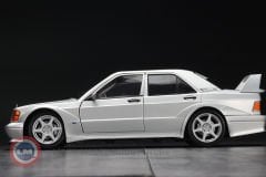 1:18 1990 Mercedes Benz 190E EVO 2 W201