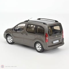 1:18 2016 Peugeot Partner