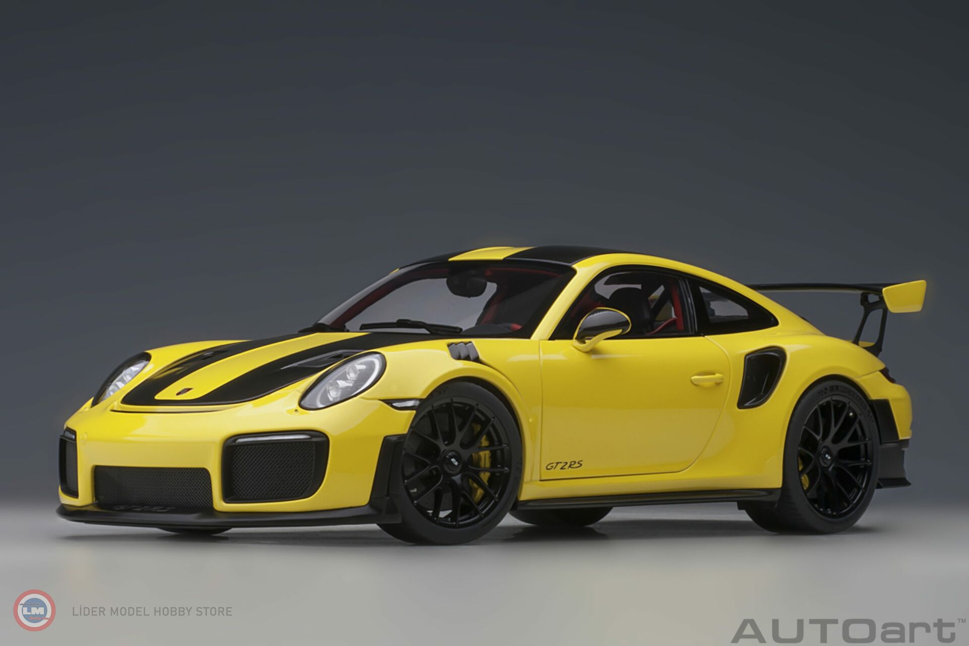 1:18 2017 Porsche 911 (991.2) GT2 RS Weissach Package