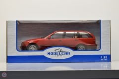 1:18 1995 BMW 320i Touring (E36)