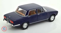 1:18 1971 Alfa Romeo 2000 Berlina