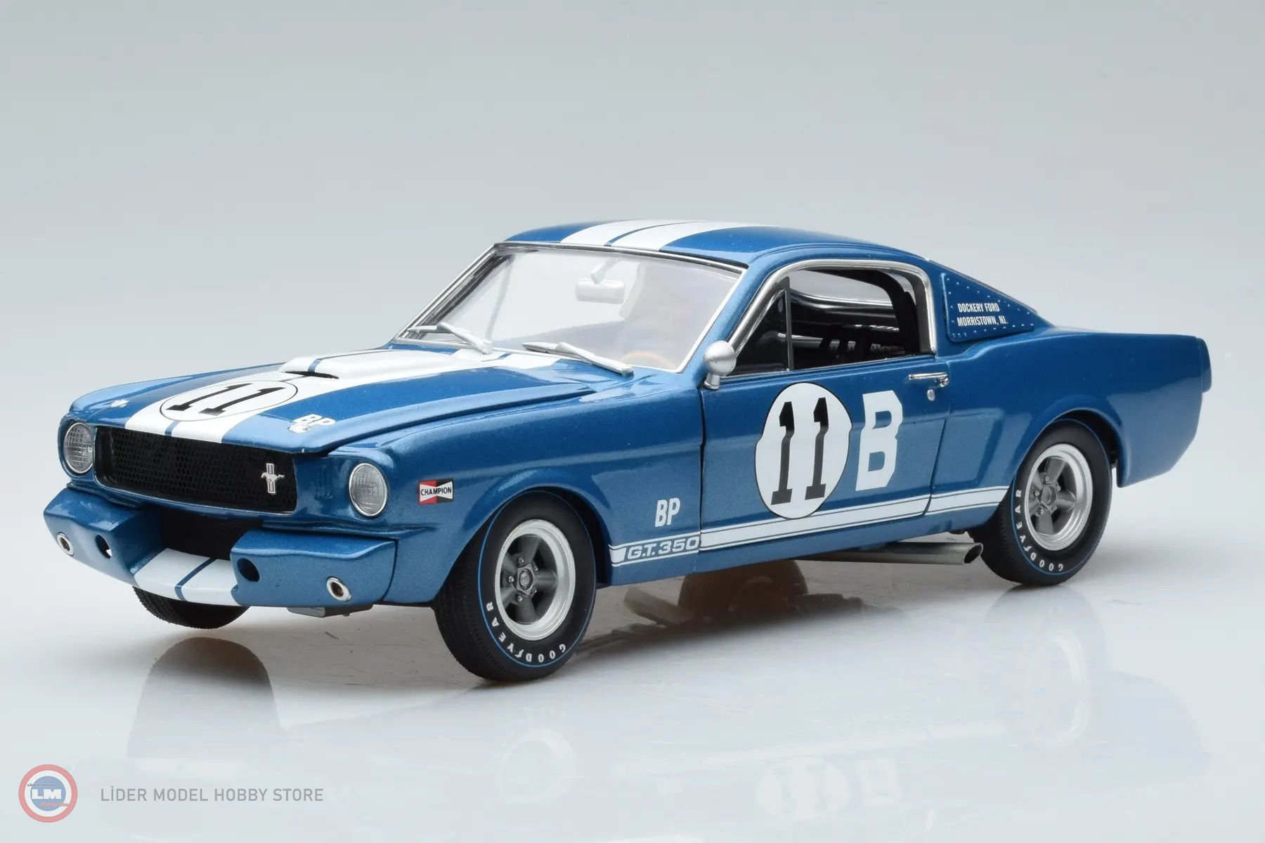 1:18 1965  Ford Shelby GT350-R 1965 #11 Mark Donohue Dockery Ford