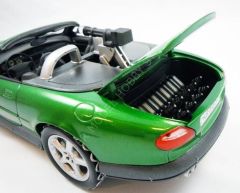 1:18 2002 Jaguar XKR Roadster James Bond