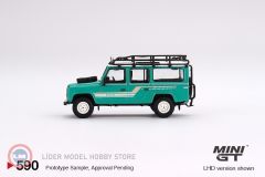1:64 1985 Land Rover Defender 110 County Station Wagon