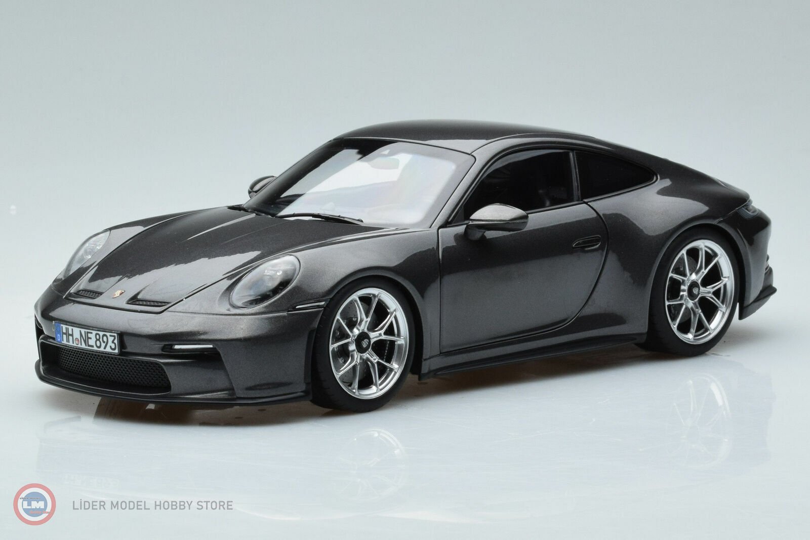 1:18 2021 Porsche 911 GT3 Touring Package