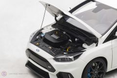 1:18 2016 Ford Focus RS (Frozen White)