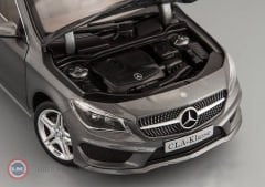 1:18 2015 Mercedes-Benz CLA-Class Shooting Brake (Mountain Grey Met)