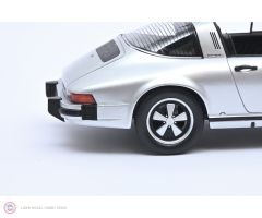 1:18  Porsche 911 Targa - Silver