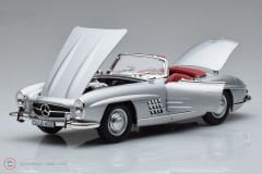 1:18 1957 Mercedes Benz 300SL Roadster w198