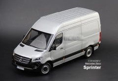 1:18 2018 Mercedes Benz Sprinter