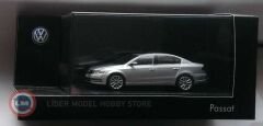 1:43 2010 Volkswagen Passat Limousine B7